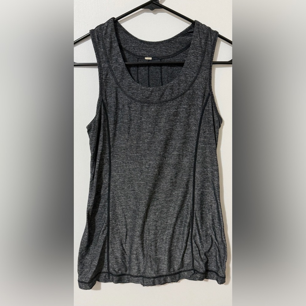 Lululemon Gray Racerback Tank Top Size 6 Medium Athletic Workout Top